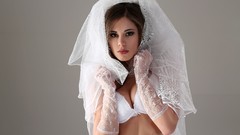 Woman brunettes brides models W4B magazine Little Caprice