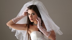 Woman brunettes brides models W4B magazine Little Caprice
