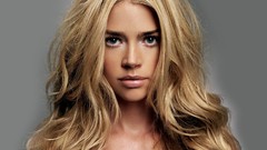 Woman brunettes Denise Richards