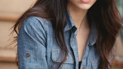 Woman brunettes emily rudd