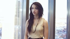 Woman brunettes emily rudd teen amateurs