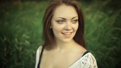 Woman brunettes heather