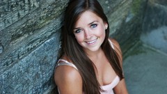 Woman brunettes kristin