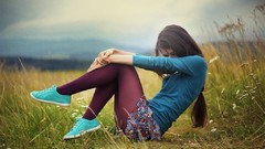 Woman brunettes Miobi