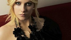 Woman brunettes models