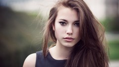 Woman brunettes models