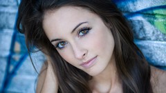 Woman brunettes models