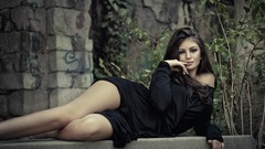 Woman brunettes models