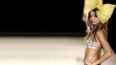 Woman brunettes models miranda kerr