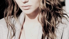 Woman brunettes models miranda kerr photo shoot cleavage no bra 