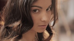 Woman brunettes Nika (W4B)