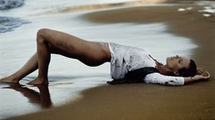 Woman brunettes no panties