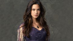 Woman brunettes odette annable necklaces