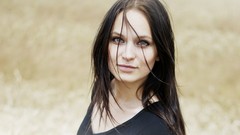 Woman brunettes shin