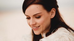 Woman brunettes singers amy macdonald