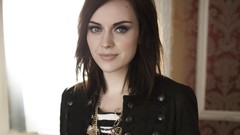Woman brunettes singers amy macdonald