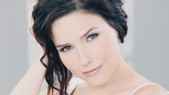 Woman brunettes sophia bush