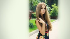 Woman brunettes teen