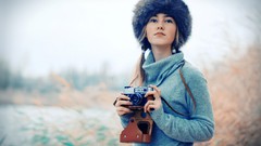Woman Cameras models sweaters fur hats