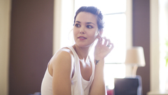 Woman Candice Cooper brunettes