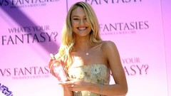 Woman candice swanepoel Victorias