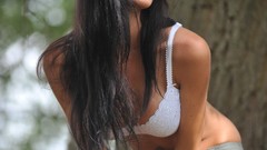 Woman cap jungle Shorts Bailey jackets outdoors models photo 