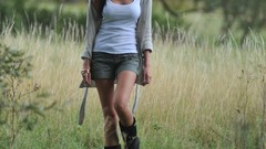 Woman cap jungle Shorts Bailey jackets outdoors models photo 