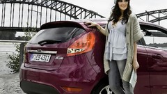 Woman cars bikini top carshow bikini bridge 2013 Hamann Range 