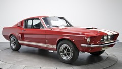 Woman cars Ford Mustang Shelby GT350