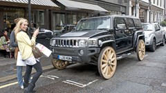 Woman cars girls with cars