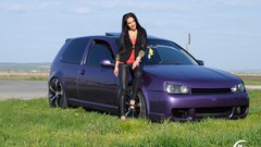 Woman cars outdoors brunettes