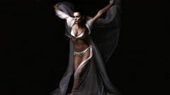 Woman Catrinel Menghia