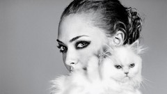 Woman cats faces models amanda seyfried grayscale
