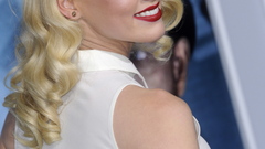 Woman Celebrity Actress amber heard