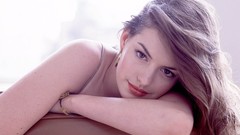 Woman Celebrity Actress anne hathaway