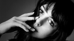 Woman Celebrity Actress anne hathaway