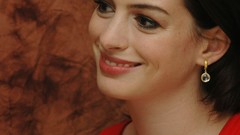 Woman Celebrity Actress anne hathaway