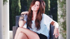 Woman Celebrity Actress ashley tisdale brunettes singers