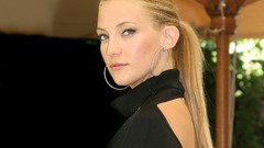 Woman Celebrity Actress blondes black dress kate hudson