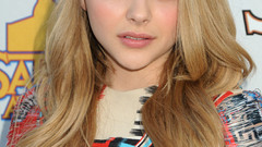 Woman Celebrity Actress blondes chloe moretz