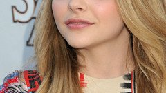 Woman Celebrity Actress blondes chloe moretz