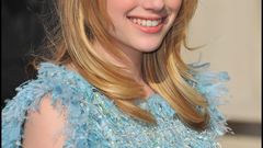 Woman Celebrity Actress blondes smiling emma roberts