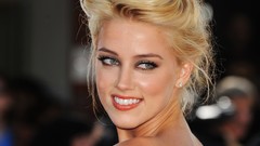 Woman Celebrity Actress blondes smiling green eyes amber heard