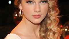 Woman Celebrity Actress blondes taylor swift singers