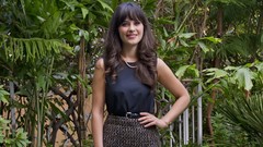 Woman Celebrity Actress blue eyes brunettes singers zooey 