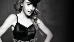 Woman Celebrity Actress Dakota Fanning