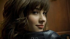 Woman Celebrity Actress demi lovato