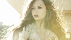 Woman Celebrity Actress demi lovato brunettes singers