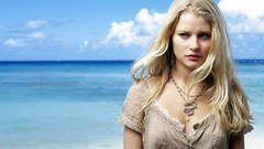 Woman Celebrity Actress Emilie de Ravin