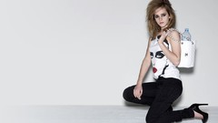 Woman Celebrity Actress emma watson